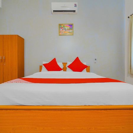 Super Hotel O The Goan Courtyard Колва Екстер'єр фото