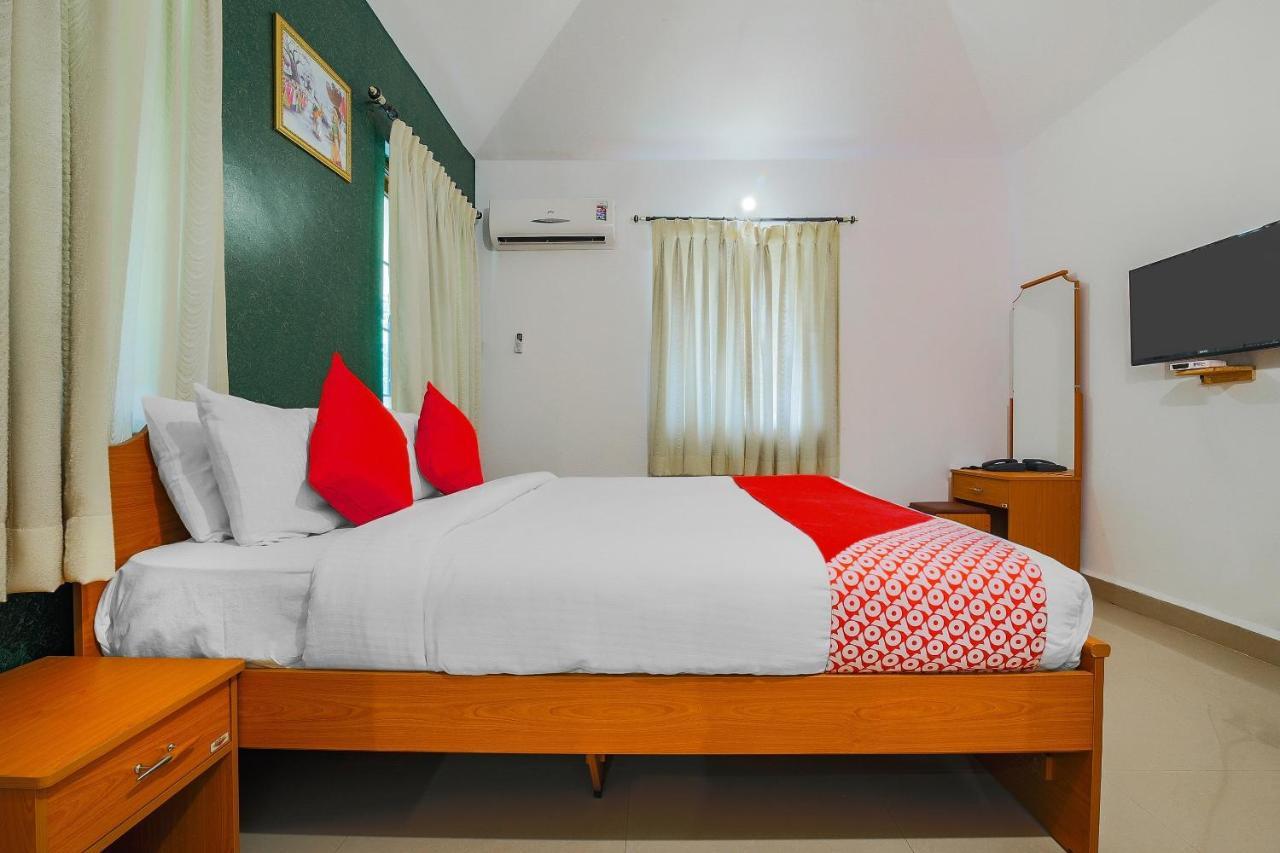 Super Hotel O The Goan Courtyard Колва Екстер'єр фото